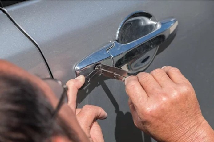 Apertura Profesional de Coche Sin Llave Por Extravío o en Interior del Vehículo.