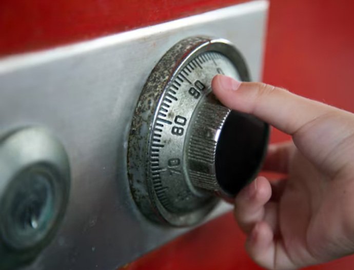 ¿Bloqueo del Dial Mecánico? Consulte Nuestra Apertura Express de Cajas Fuertes..